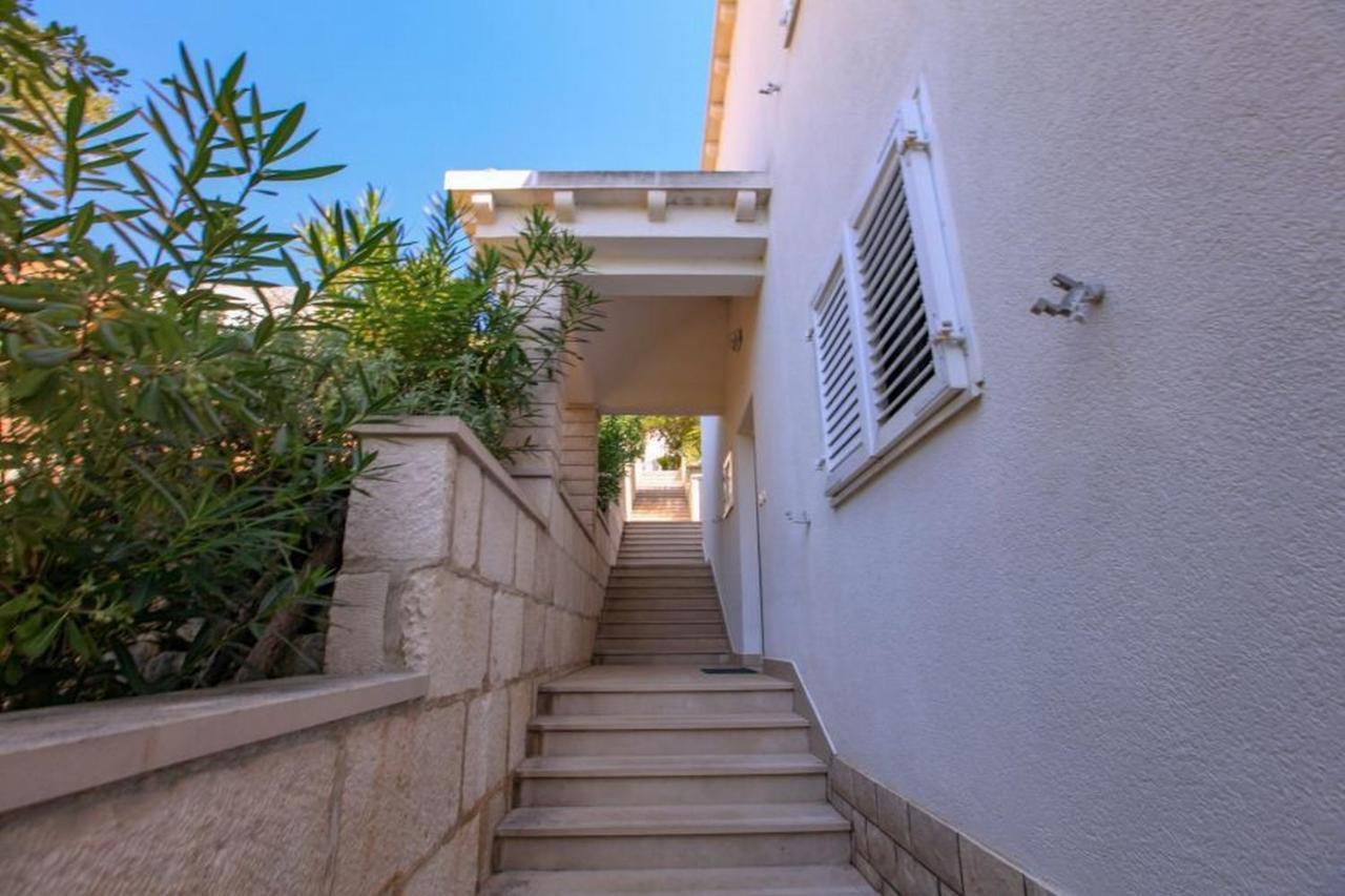 Vila Pinet Brist Exterior foto
